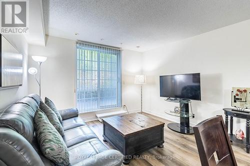 12 - 55 Cedarcroft Boulevard, Toronto (Westminster-Branson), ON - Indoor Photo Showing Living Room