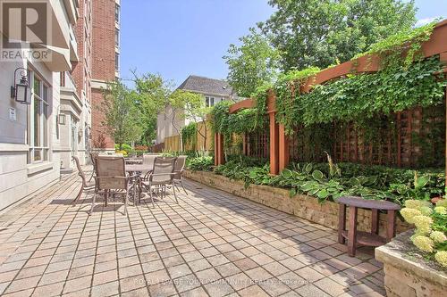 507 - 10101 Yonge Street, Richmond Hill (Crosby), ON - Outdoor With Deck Patio Veranda