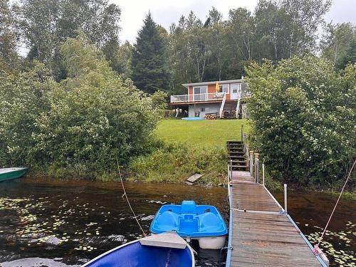 Waterfront - 1127 Ch. Du Lac-Aux-Bois-Francs O., Rivière-Rouge, QC - Outdoor