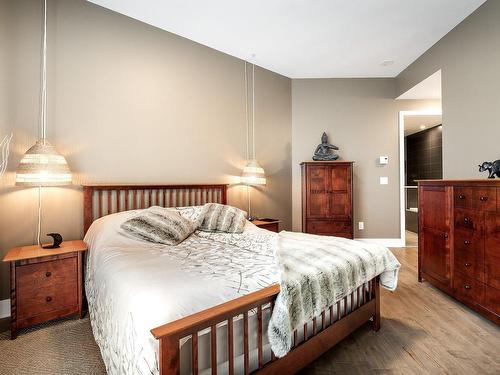 Master bedroom - 1001-4959 Rue Jean-Talon O., Montréal (Côte-Des-Neiges/Notre-Dame-De-Grâce), QC - Indoor Photo Showing Bedroom