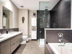 Ensuite bathroom - 