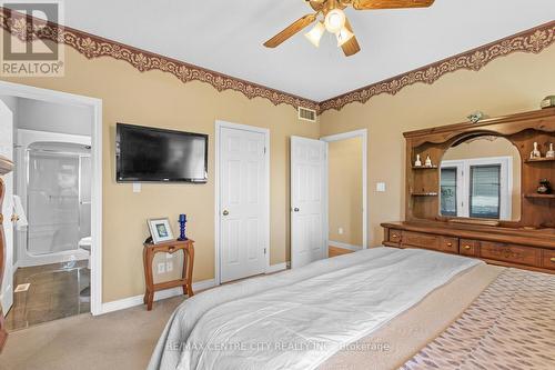 10 Hillview Drive, Thames Centre (Mossley), ON - Indoor Photo Showing Bedroom