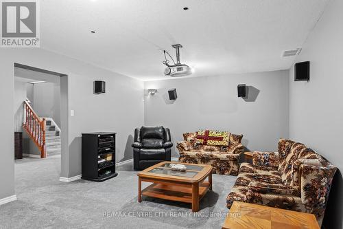 10 Hillview Drive, Thames Centre (Mossley), ON - Indoor Photo Showing Other Room