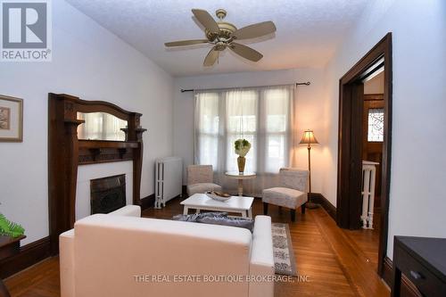 185 Fairleigh Avenue S, Hamilton, ON - Indoor With Fireplace