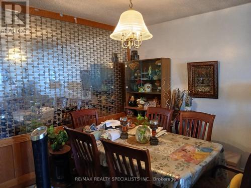 2211 - 320 Dixon Road, Toronto (Kingsview Village-The Westway), ON - Indoor Photo Showing Dining Room