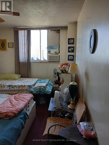 2211 - 320 Dixon Road, Toronto (Kingsview Village-The Westway), ON - Indoor Photo Showing Bedroom