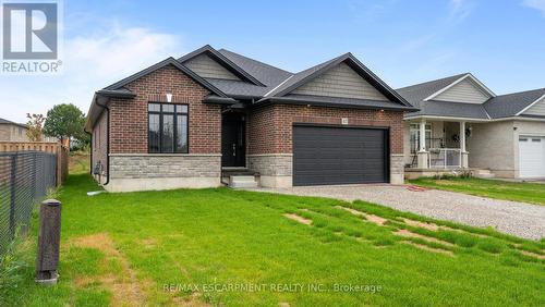 45 Vanrooy Trail, Norfolk, ON - Outdoor With Facade