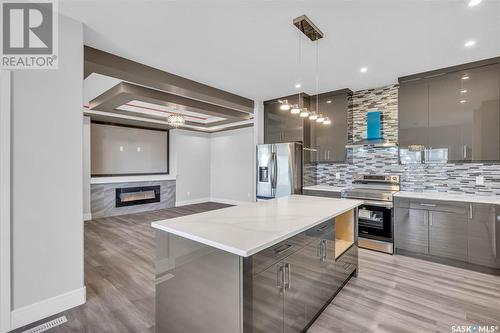 506 Taskamanwa Street, Saskatoon, SK - Indoor Photo Showing Kitchen With Upgraded Kitchen