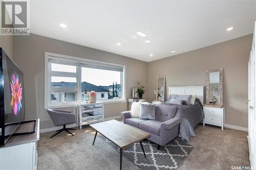 255 Hamm Crescent, Saskatoon, SK - Indoor Photo Showing Living Room