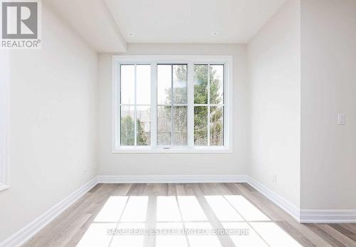 204 - 652 Cricklewood Drive, Mississauga, ON - Indoor Photo Showing Other Room