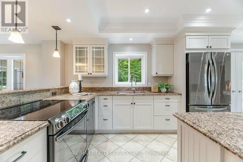 5917 Sixth Line, Erin, ON - Indoor Photo Showing Kitchen