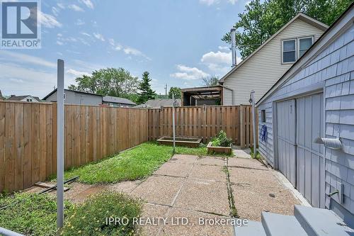 92 Corman Avenue, Hamilton (Stoney Creek), ON - Outdoor