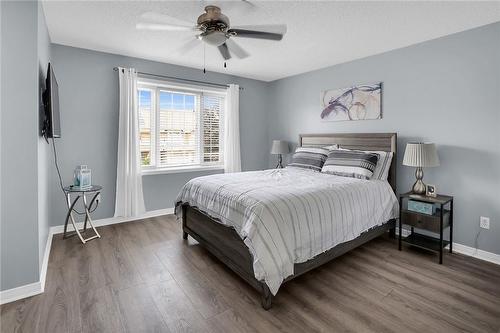 63 Magnolia Crescent, Grimsby, ON - Indoor Photo Showing Bedroom