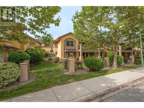 218 Glen Park Drive Unit# 7, Kelowna, BC - Outdoor With Facade