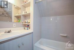 Ensuite Bathroom - 