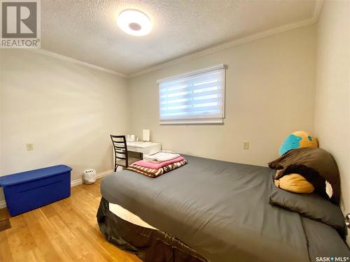 1523 Chaplin Street E, Swift Current, SK - Indoor Photo Showing Bedroom