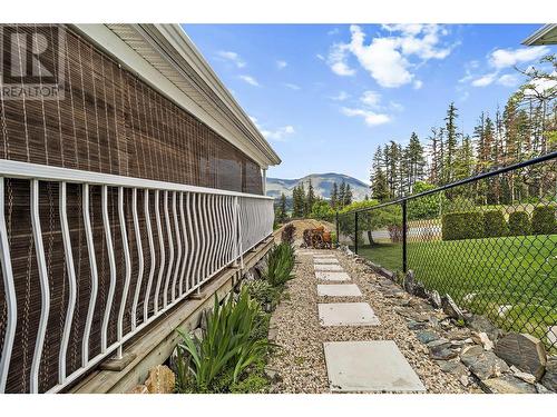 900 10 Avenue Se Unit# 7, Salmon Arm, BC - Outdoor