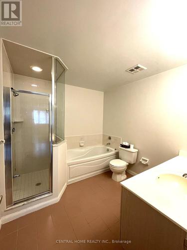 103 Grandview Way, Toronto (Willowdale East), ON - Indoor Photo Showing Bathroom