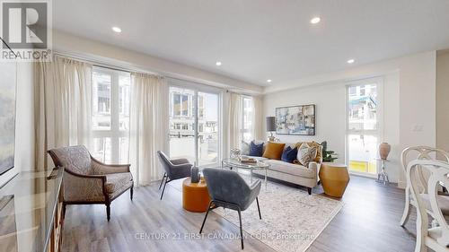 37 - 234 Edgevalley Road S, London, ON - Indoor Photo Showing Living Room