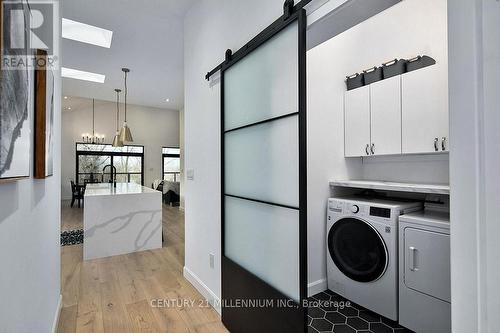 701 Sixth Street, Collingwood, ON - Indoor Photo Showing Laundry Room