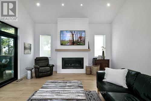 701 Sixth Street, Collingwood, ON - Indoor Photo Showing Living Room With Fireplace