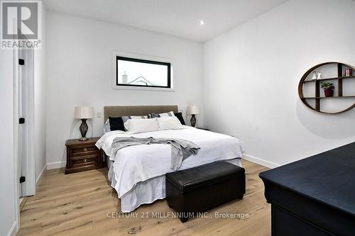 701 Sixth Street, Collingwood, ON - Indoor Photo Showing Bedroom