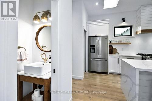 701 Sixth Street, Collingwood, ON - Indoor Photo Showing Kitchen