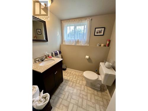 367 Boyd Street, Prince George, BC - Indoor Photo Showing Bathroom