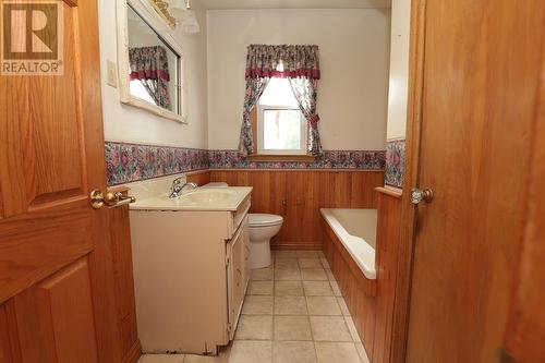 195 Maki Rd, Sault Ste. Marie, ON - Indoor Photo Showing Bathroom