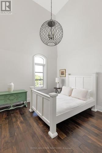 218 Dorval Drive, Oakville (Old Oakville), ON - Indoor Photo Showing Bedroom