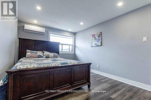 7 Grand Rapids Square, Brampton (Brampton North), ON - Indoor Photo Showing Bedroom