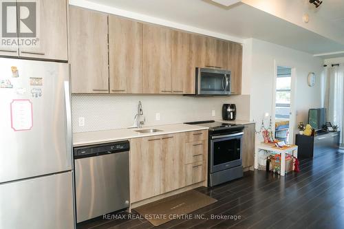 315 - 15 Prince Albert Boulevard, Kitchener, ON - Indoor Photo Showing Kitchen