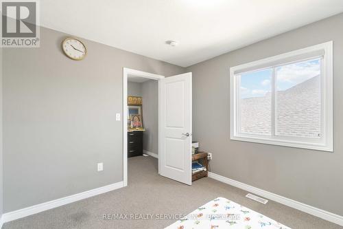 41 Success Way, Thorold, ON - Indoor Photo Showing Bedroom