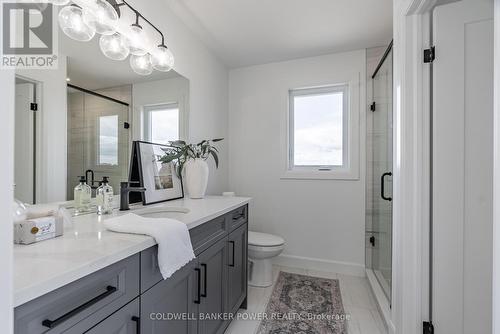 2692 Heardcreek Trail, London, ON - Indoor Photo Showing Bathroom