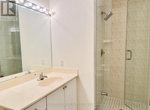 1502 - 28 Sommerset Way, Toronto (Willowdale East), ON - Indoor Photo Showing Bathroom