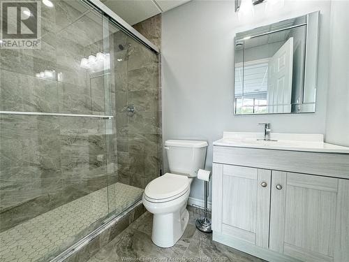 6124 Tecumseh Road East Unit# 20, Windsor, ON - Indoor Photo Showing Bathroom