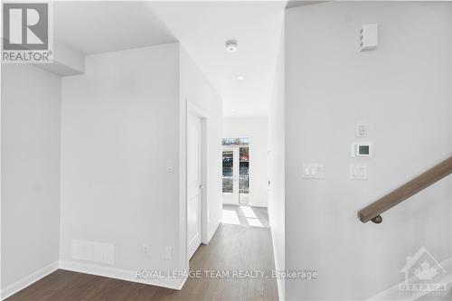 304 Establish Avenue, Ottawa, ON - Indoor Photo Showing Other Room