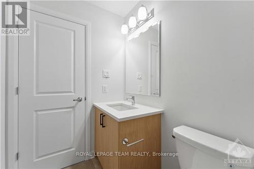 339 Establish Avenue, Ottawa, ON - Indoor Photo Showing Bathroom