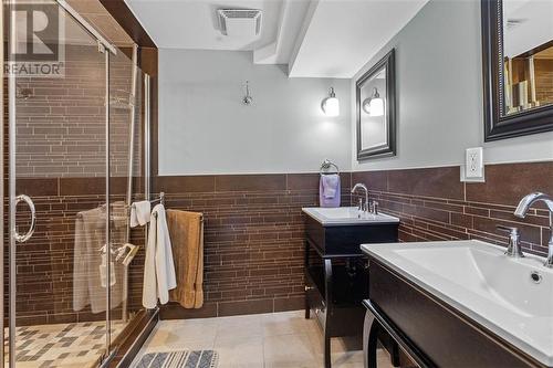 Lower bathroom - 130 Hartley Street, Brockville, ON - Indoor Photo Showing Bathroom