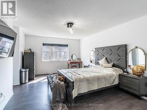 45 Kennedy Boulevard, New Tecumseth (Alliston), ON - Indoor Photo Showing Bedroom