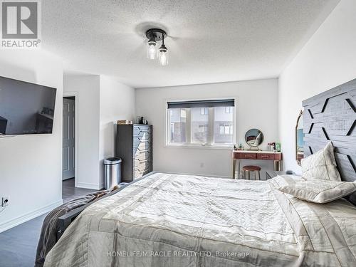 45 Kennedy Boulevard, New Tecumseth (Alliston), ON - Indoor Photo Showing Bedroom