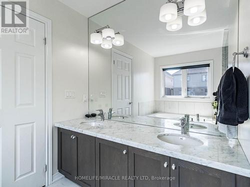 45 Kennedy Boulevard, New Tecumseth (Alliston), ON - Indoor Photo Showing Bathroom