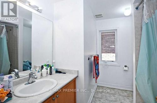 65 Robert Green Crescent, Vaughan (Patterson), ON - Indoor Photo Showing Bathroom