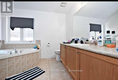 65 Robert Green Crescent, Vaughan (Patterson), ON - Indoor Photo Showing Bathroom