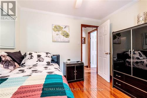 70 Margery Avenue, St. Catharines, ON - Indoor Photo Showing Bedroom