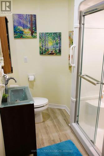 2 Woodland Acres, Belleville, ON - Indoor Photo Showing Bathroom