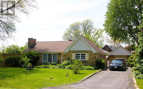 2 Woodland Acres, Belleville, ON - Outdoor