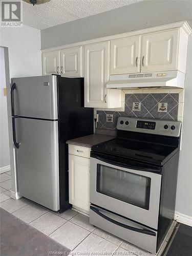 150 Park Unit# 802, Windsor, ON - Indoor Photo Showing Kitchen