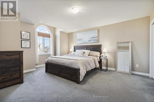 3246 Paulpeel Avenue, London, ON - Indoor Photo Showing Bedroom