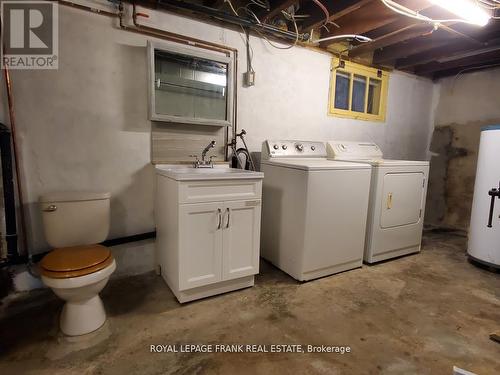 95 Agnes Street, Oshawa (O'Neill), ON - Indoor Photo Showing Laundry Room